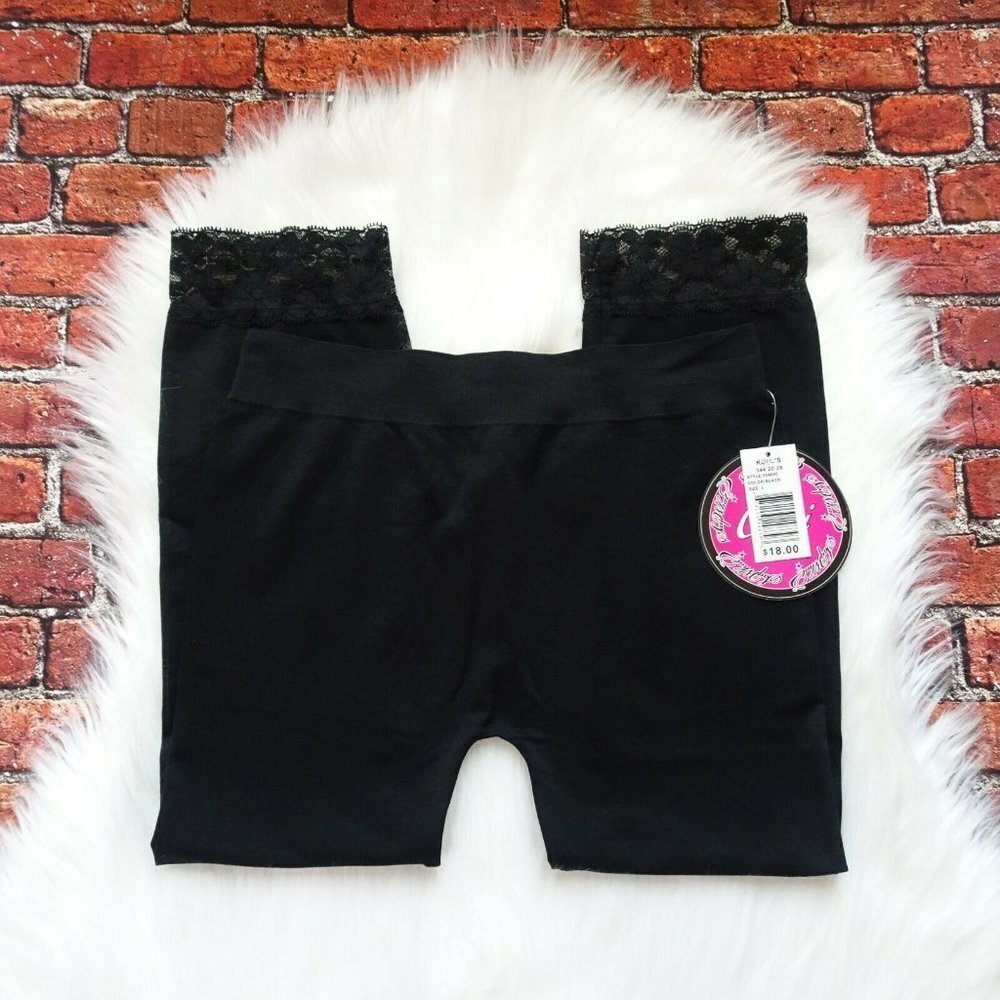 Clearance!💎5/$25  Say What? Girl's Lace Capri Stretch L